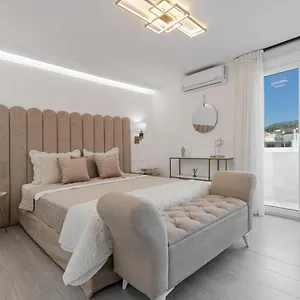 Diogenis Seaside Apartment